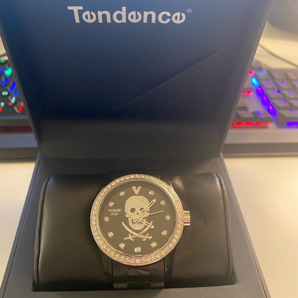 Vabene Italy- unisexwatch-with Swarovski Crystals